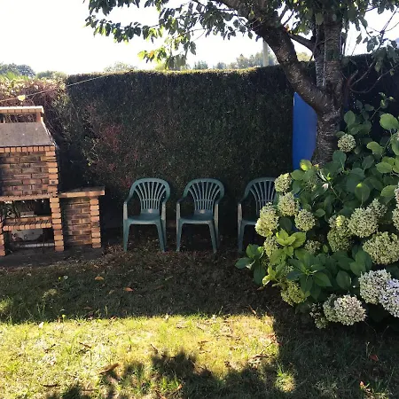 D'hotes Chez Christiane Bed & Breakfast Lurdy